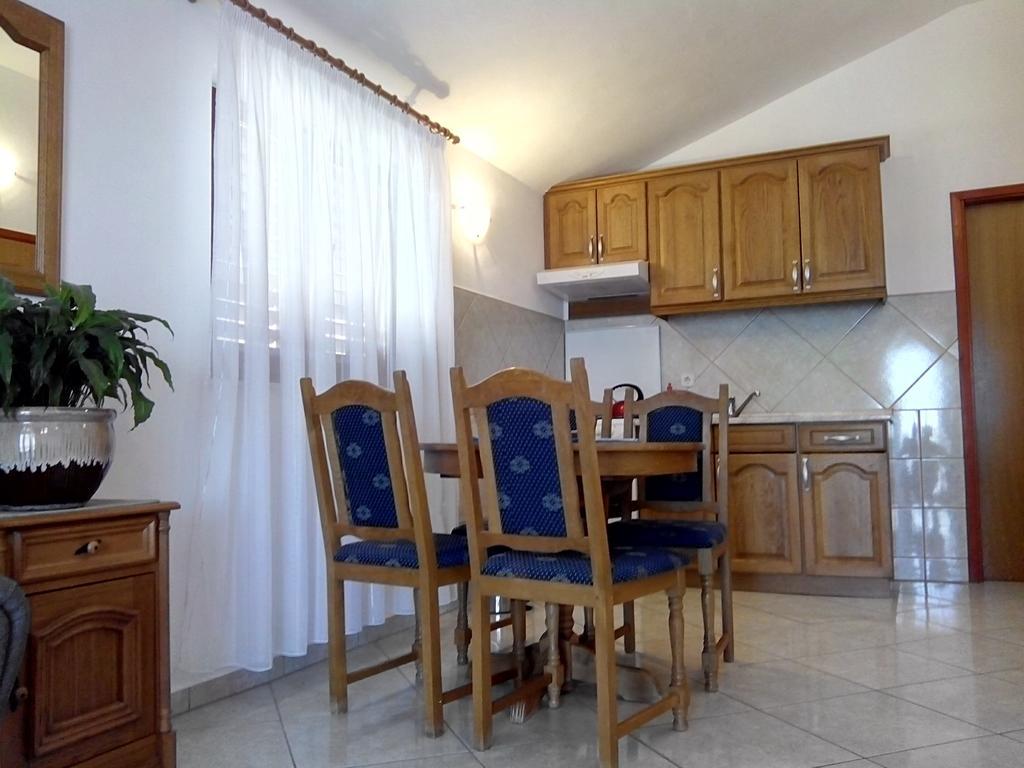 Apartments Ivanka Starigrad Paklenica Habitación foto