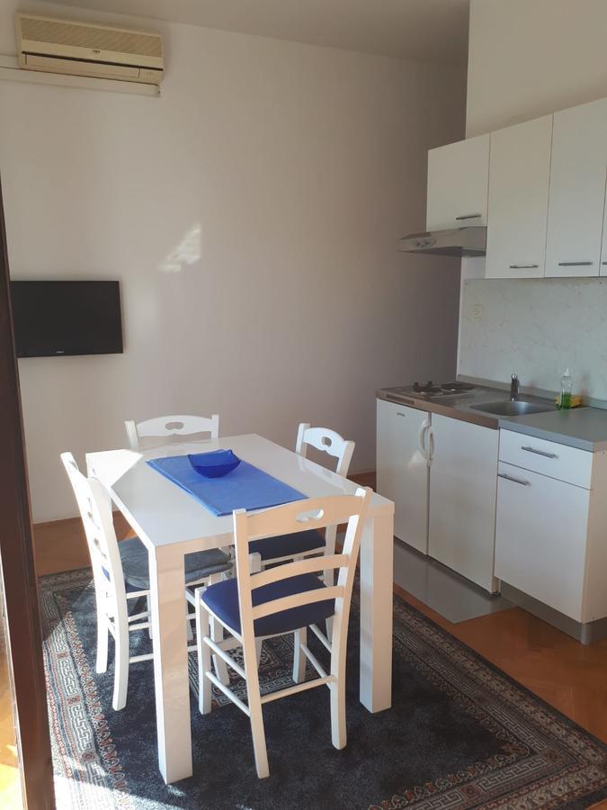 Apartments Ivanka Starigrad Paklenica Exterior foto
